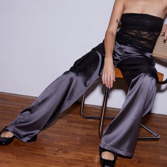 Brand new size Medium Satin Cargo pants - Picture 5 of 7